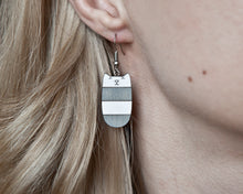Load image into Gallery viewer, Dangle Cat Earrings Gray White - wishMeow