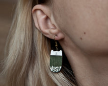 Load image into Gallery viewer, Green Cat Dangle Earrings Sparkle - wishMeow