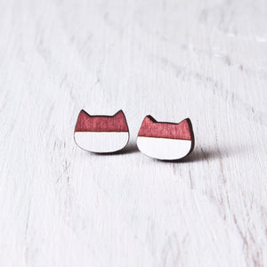 Red White Wooden Cat Stud Earrings 