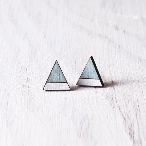 Wooden Mountain Blue White Stud Earrings