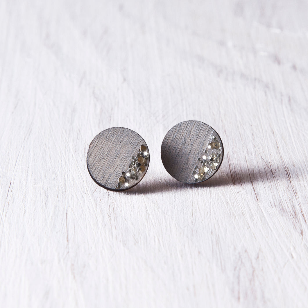 Circle Sparkle Stud Earrings Gray - JuliaWine