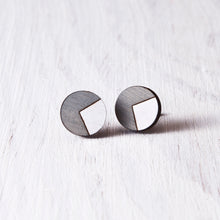 Load image into Gallery viewer, Circle Stud Earrings Gray White - JuliaWine