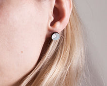Load image into Gallery viewer, Circle Stud Earrings Blue White - JuliaWine